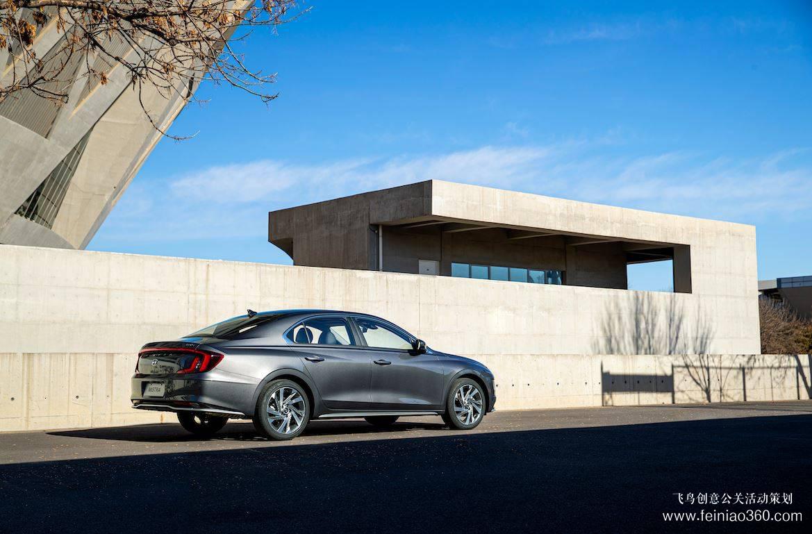 視頻發(fā)布會(huì)見(jiàn)多了？名圖CP“脫口秀”了解一下